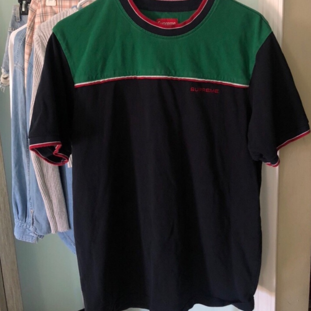 Supreme tee